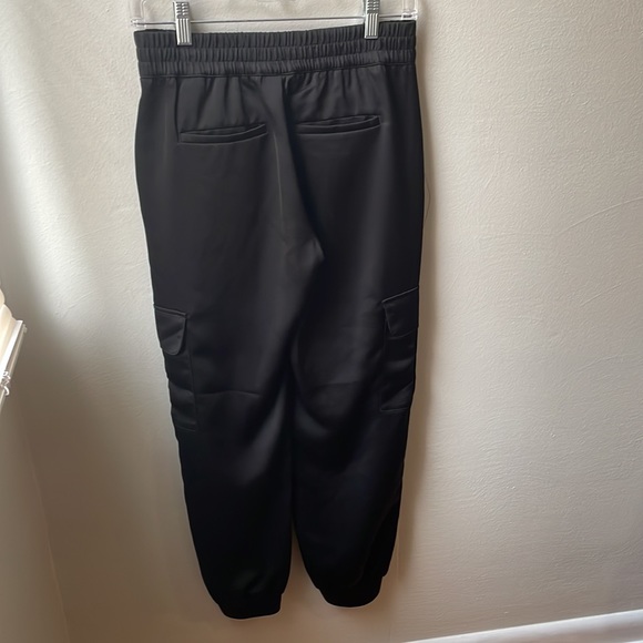 Banana Republic Jogger - Picture 3 of 4